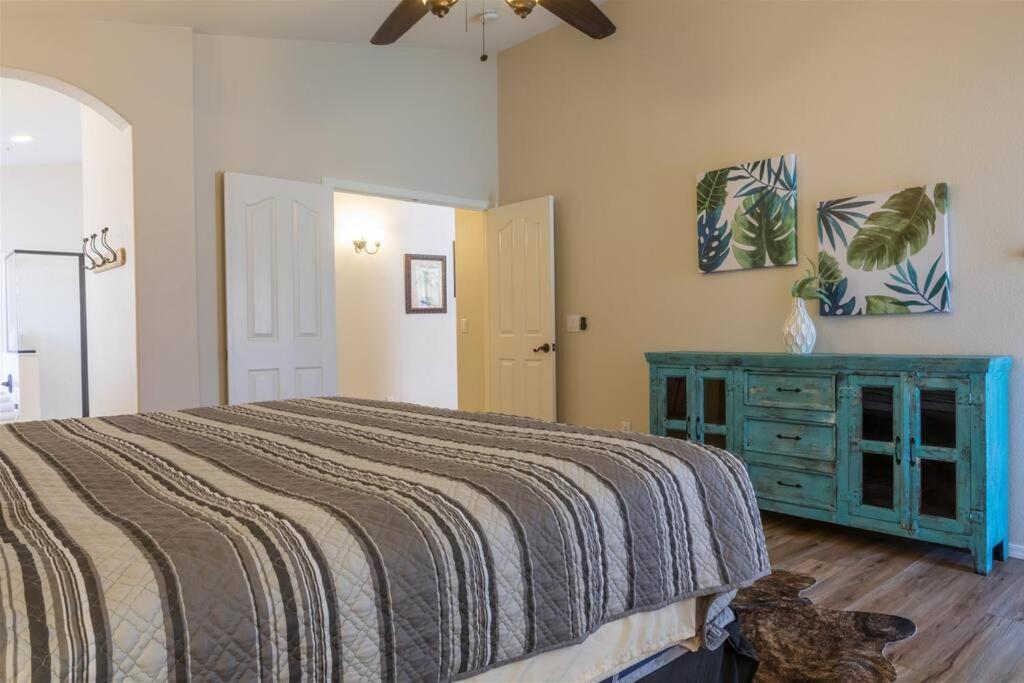 Private Paradise With Pool Heater, Spa, Billiards Avondale Exterior photo