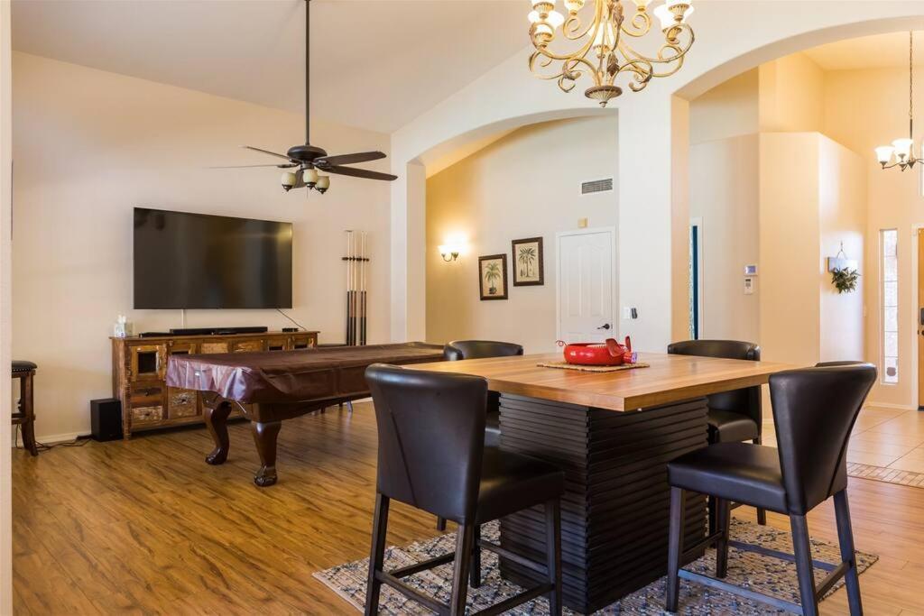 Private Paradise With Pool Heater, Spa, Billiards Avondale Exterior photo